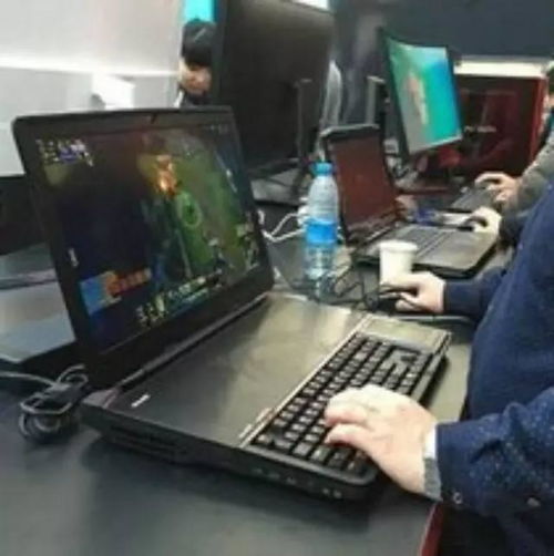 京東同步美國CES展，多款游戲產(chǎn)品及VR設(shè)備亮相，引領(lǐng)計(jì)算機(jī)軟硬件零售新潮流